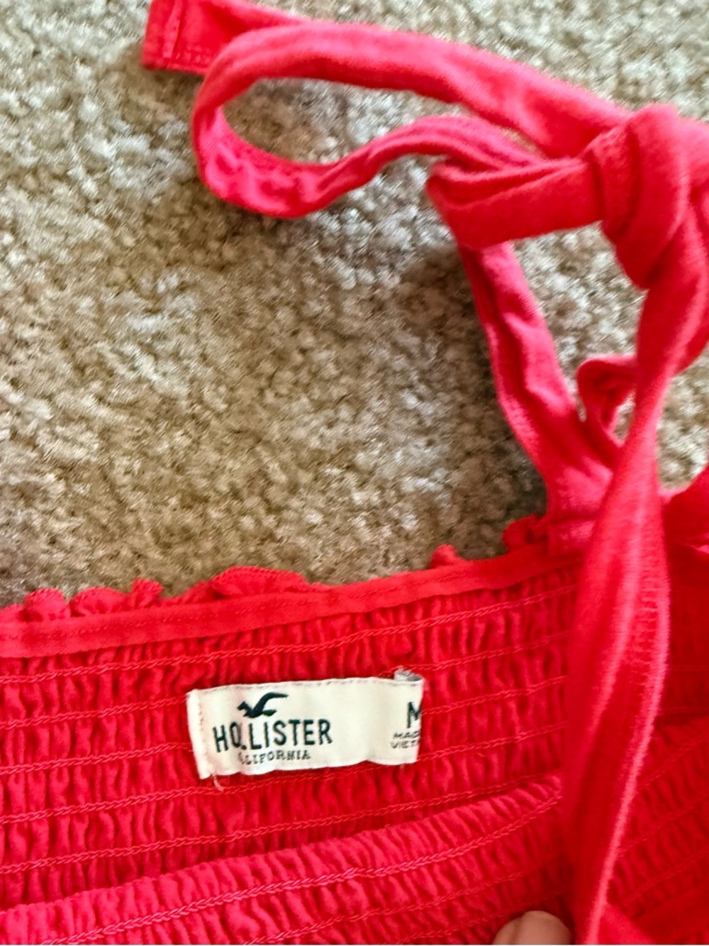 Hollister lot 5- White Floral, White Butterfly & Bright Pink Crop - Picture 7 of 9